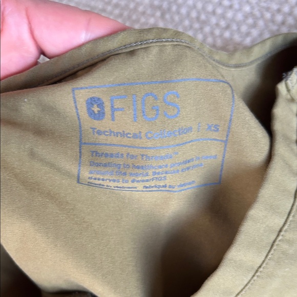 Figs Olive Green Scrub Set - Picture 3 of 3